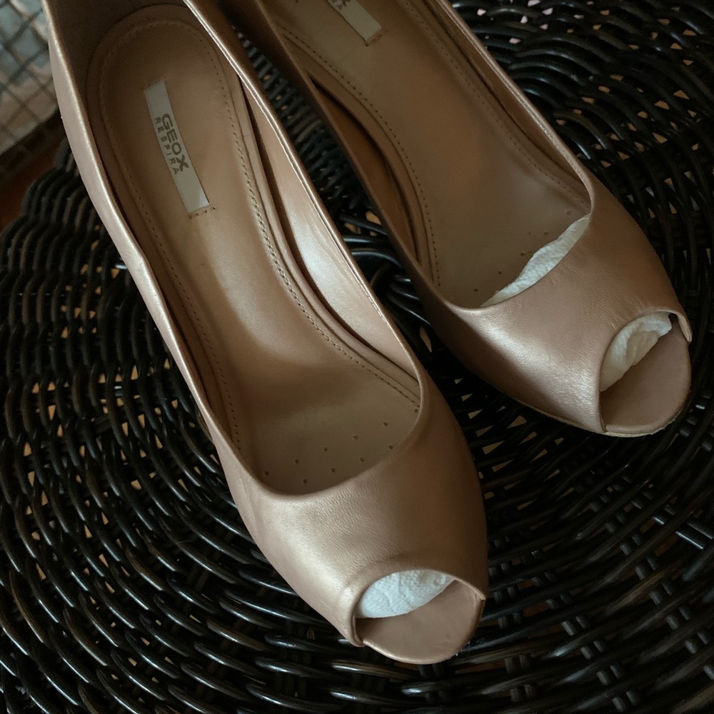 Beautiful Rose Gold Geox Shoes, 36